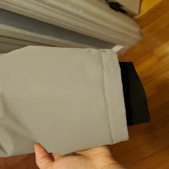 Tahari Winter Coat - Picture 8 of 8